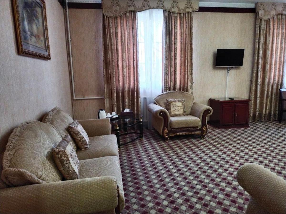 Asia Tashkent Hotel Extérieur photo