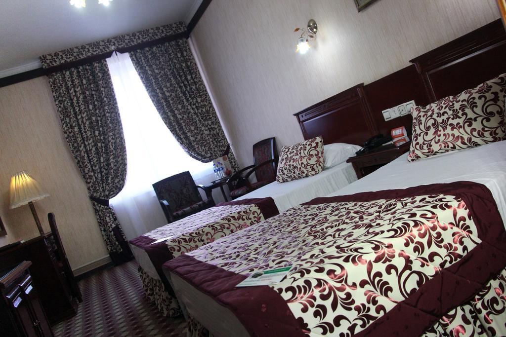 Asia Tashkent Hotel Extérieur photo